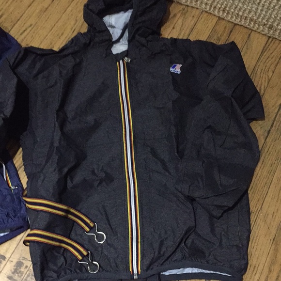 Set of 2 K-Way wind jackets - Picture 3 of 5